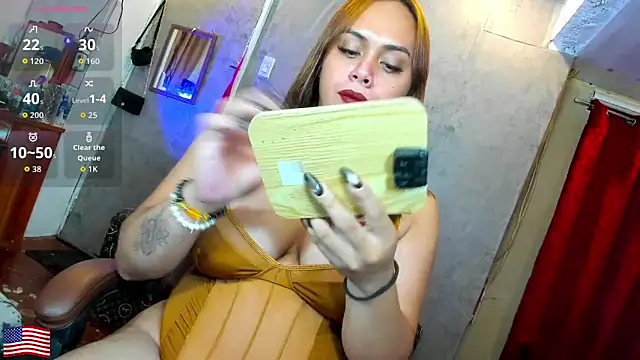 Snapshot of _MissKhimberlyXxx_ chatting on 04/28/26, 02:44 MissKhimberlyXxx online show from 04/28/26, 02:44