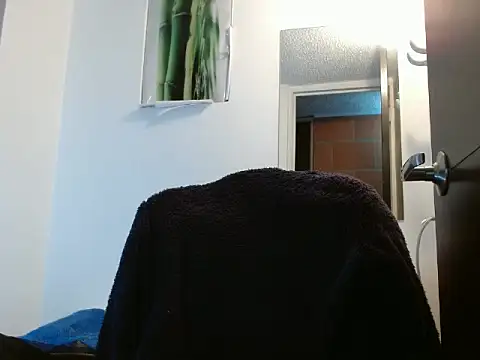 keiila  online show from 11/16/25, 12:38