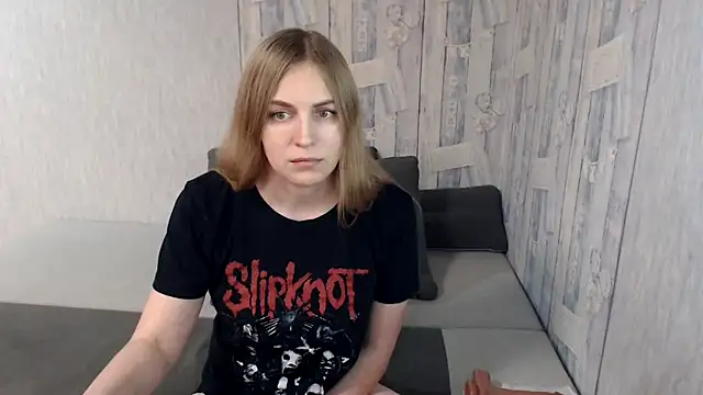 Snapshot of Pilly_green_ chatting on 12/15/24, 08:30 Pilly green online show from 12/15/24, 08:30