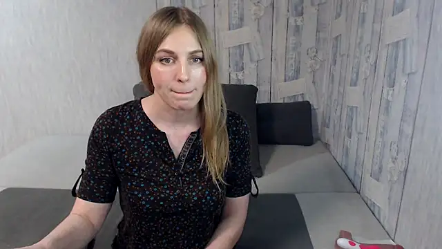 Snapshot of Pilly_green_ chatting on 02/06/25, 09:22 Pilly green online show from 02/06/25, 09:22