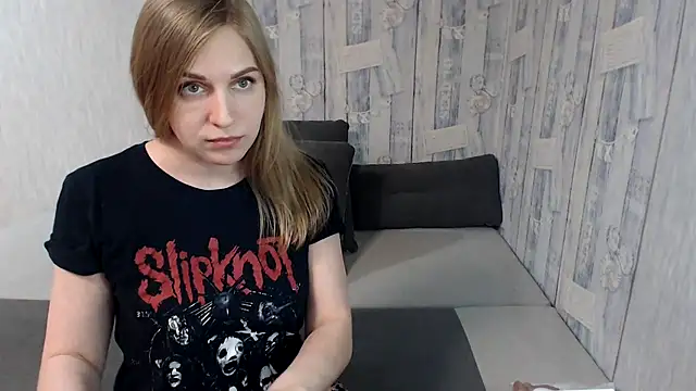 Snapshot of Pilly_green_ chatting on 03/13/25, 10:57 Pilly green online show from 03/13/25, 10:57