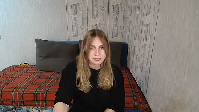 Pilly green  online show from 04/12/26, 06:51