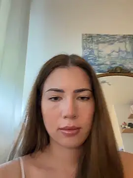 Snapshot of clairewntr chatting on 06/14/26, 12:51 clairewntr online show from 06/14/26, 12:51