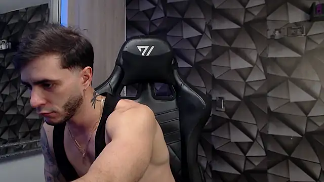 Latino stud4u online show from 11/06/25, 11:15