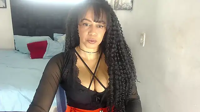 Snapshot of yeli_xxx chatting on 11/26/25, 05:47 yeli xxx online show from 11/26/25, 05:47