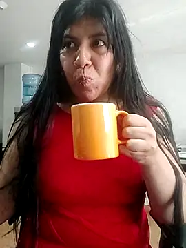 aisha latina online show from 04/23/26, 03:03