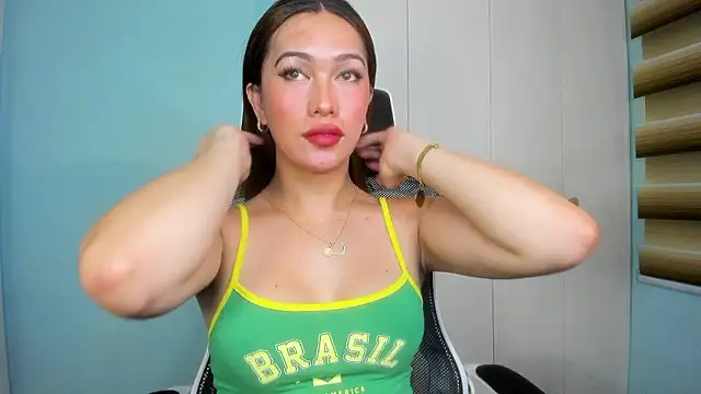 Snapshot of Jasmine_Elcock chatting on 12/07/24, 10:45 Jasmine Elcock online show from 12/07/24, 10:45