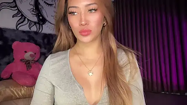 Snapshot of Jasmine_Elcock chatting on 02/23/25, 06:34 Jasmine Elcock online show from 02/23/25, 06:34