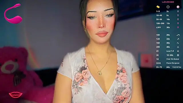 Snapshot of Jasmine_Elcock chatting on 11/02/25, 06:43 Jasmine Elcock online show from 11/02/25, 06:43