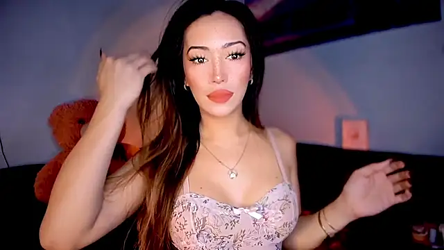 Snapshot of Jasmine_Elcock chatting on 12/17/25, 09:54 Jasmine Elcock online show from 12/17/25, 09:54