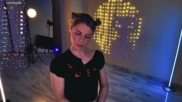Arielle  03 online show from 05/31/26, 12:19
