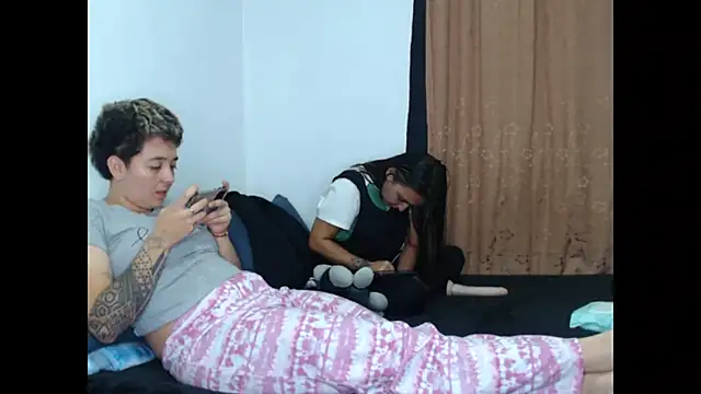 kathy luisa online show from 04/21/26, 02:56