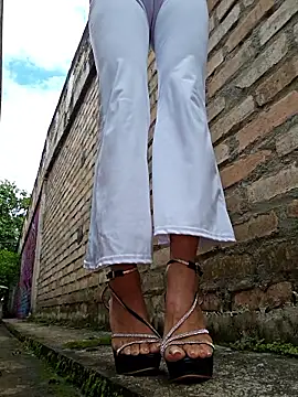 Yuky ta online show from 01/10/26, 03:25