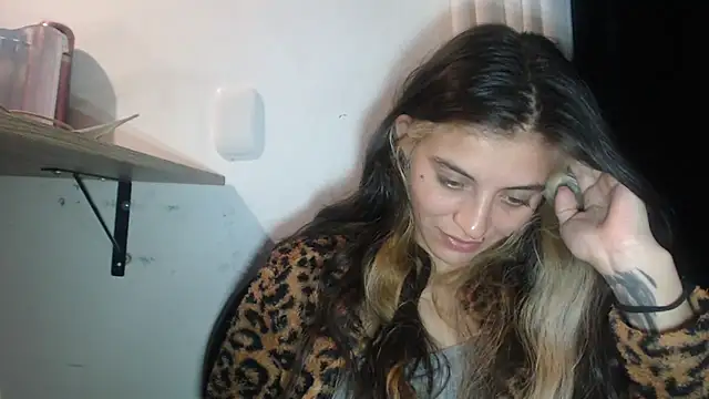 mariecam420 online show from 12/28/24, 03:04