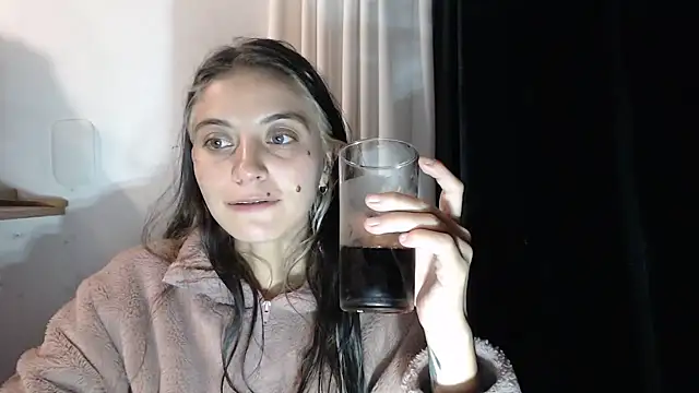 mariecam420 online show from 01/12/25, 01:42