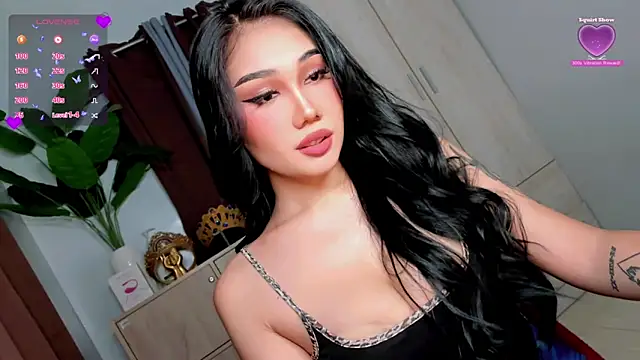 Snapshot of Icon1c_LiLy chatting on 05/25/26, 11:11 Icon1c LiLy online show from 05/25/26, 11:11