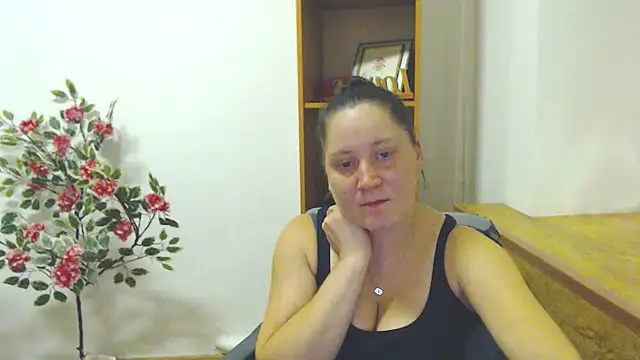 JosieJun  online show from 10/21/25, 05:13