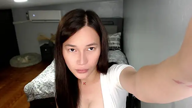 AmazingLuchie online show from 03/19/26, 06:17