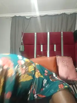 HoneyDropsX online show from 03/18/25, 10:48