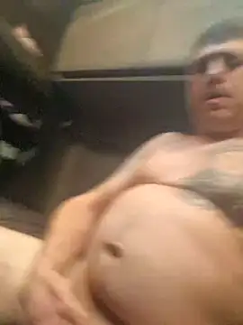 Snapshot of Gangster868 chatting on 09/28/25, 06:19 Gangster868 online show from 09/28/25, 06:19