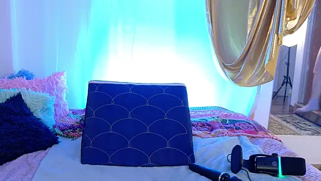 magali 19 online show from 02/01/26, 08:18