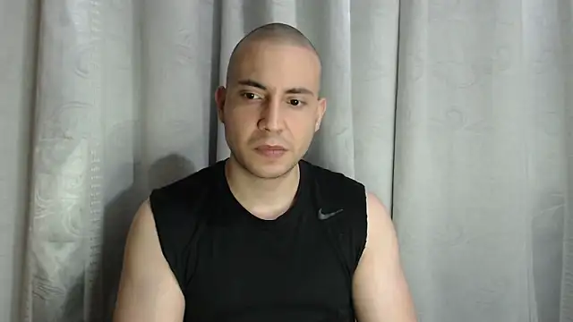 Armando 2002 online show from 11/05/25, 02:55