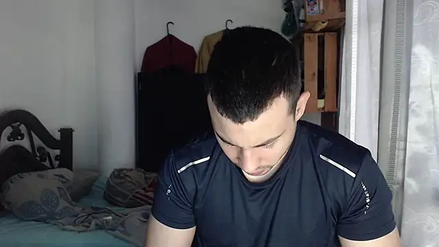 Snapshot of Armando_2002 chatting on 07/14/26, 01:50 Armando 2002 online show from 07/14/26, 01:50
