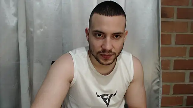 Snapshot of Armando_2002 chatting on 07/23/26, 07:01 Armando 2002 online show from 07/23/26, 07:01
