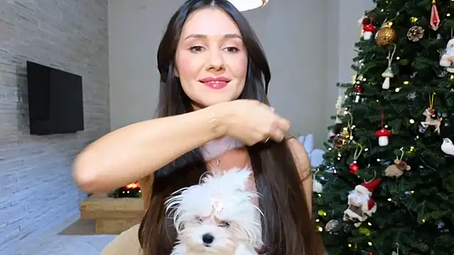 Snapshot of diamond_desiree chatting on 12/20/24, 10:43 diamond desiree online show from 12/20/24, 10:43