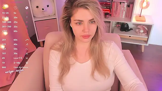 pussy-kattt online show from 01/25/25, 11:13