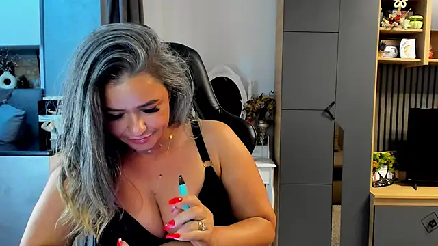 Claire95  online show from 09/15/25, 04:51