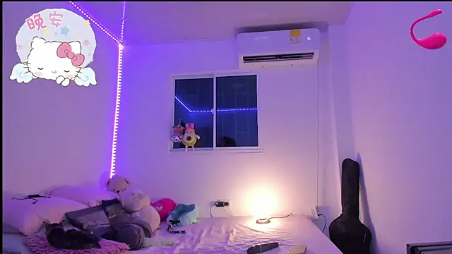 Snapshot of MollyG18 chatting on 01/31/25, 07:07 MollyG18 online show from 01/31/25, 07:07