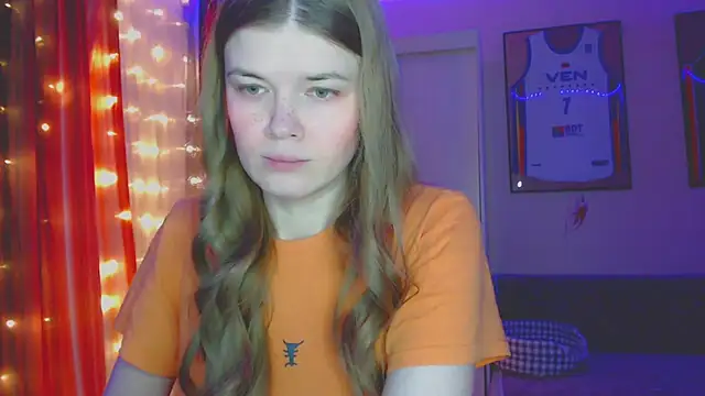 Snapshot of Klementa chatting on 11/16/25, 06:35 Klementa online show from 11/16/25, 06:35