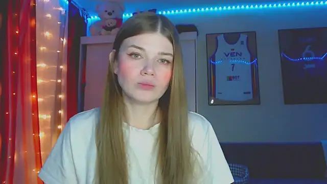 Snapshot of Klementa chatting on 02/13/26, 06:48 Klementa online show from 02/13/26, 06:48