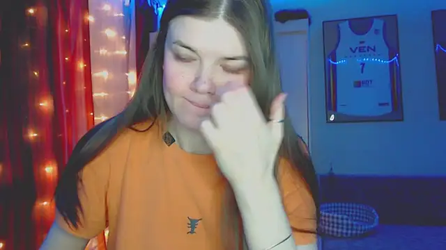 Snapshot of Klementa chatting on 03/01/26, 06:43 Klementa online show from 03/01/26, 06:43