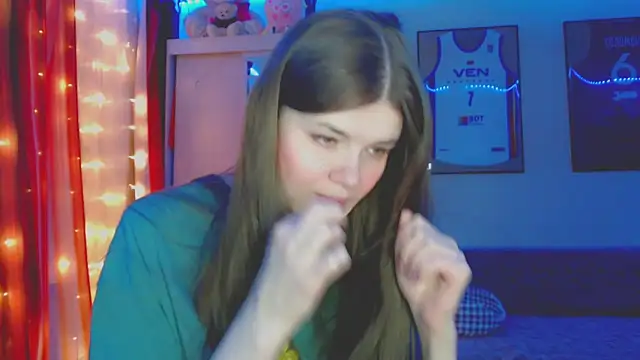 Snapshot of Klementa chatting on 03/02/26, 06:59 Klementa online show from 03/02/26, 06:59