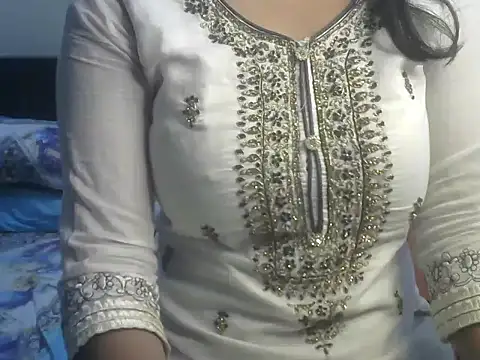 SiaraSiyA online show from 01/15/25, 02:35