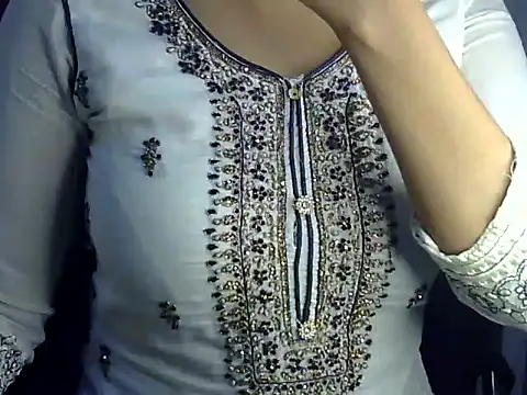 Snapshot of SiaraSiyA chatting on 06/10/26, 05:45 SiaraSiyA online show from 06/10/26, 05:45
