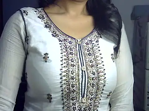 Snapshot of SiaraSiyA chatting on 07/11/26, 10:07 SiaraSiyA online show from 07/11/26, 10:07