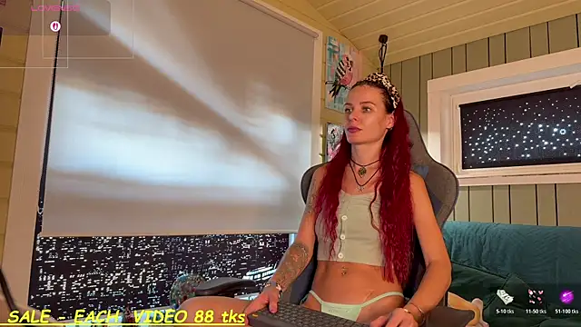 Snapshot of SandyChris chatting on 05/02/26, 06:51 SandyChris online show from 05/02/26, 06:51