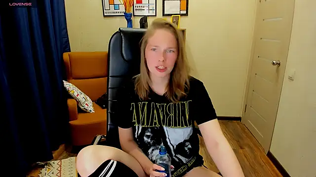  fiona Love online show from 05/02/26, 08:14