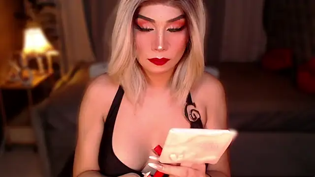 QUEEN GIAMOORE69 online show from 06/22/26, 07:22