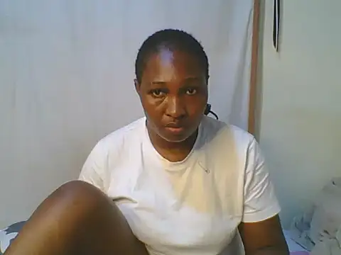Snapshot of cute_lavenda chatting on 05/03/26, 01:33 cute lavenda online show from 05/03/26, 01:33