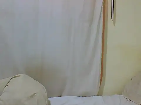 Snapshot of cute_lavenda chatting on 05/13/26, 08:44 cute lavenda online show from 05/13/26, 08:44