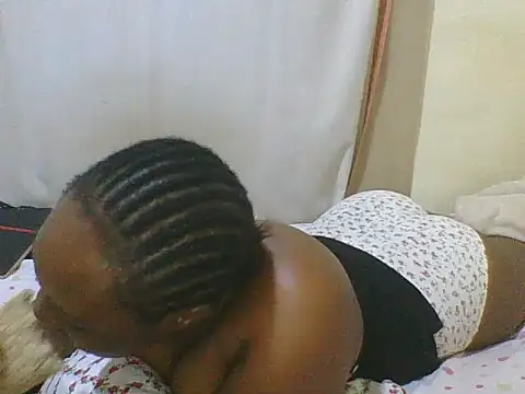 Snapshot of cute_lavenda chatting on 06/05/26, 06:52 cute lavenda online show from 06/05/26, 06:52