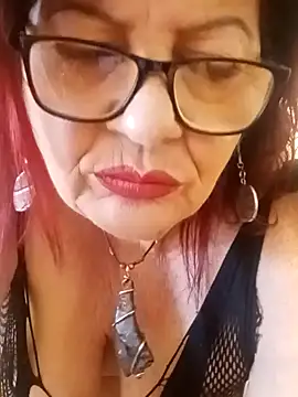 Snapshot of CALDA-AKIRA chatting on 02/17/25, 10:29 CALDA-AKIRA online show from 02/17/25, 10:29