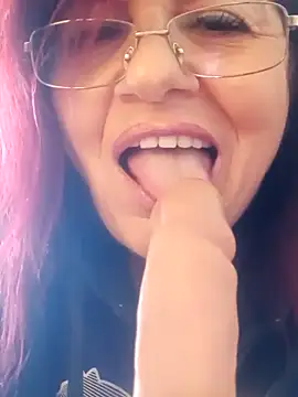 Snapshot of CALDA-AKIRA chatting on 10/03/25, 12:24 CALDA-AKIRA online show from 10/03/25, 12:24