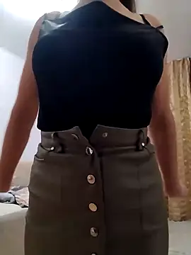 baby sweet girl  online show from 02/10/25, 10:09