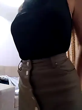 baby sweet girl  online show from 09/21/25, 08:43