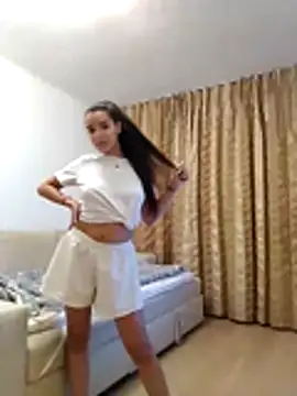 baby sweet girl  online show from 05/03/26, 09:10